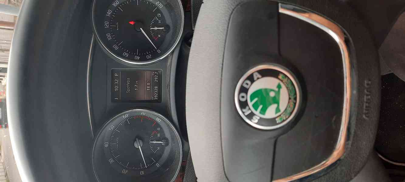 Škoda Superb II kombi 3,6i 4X4 na ND nebo opravu - foto 5