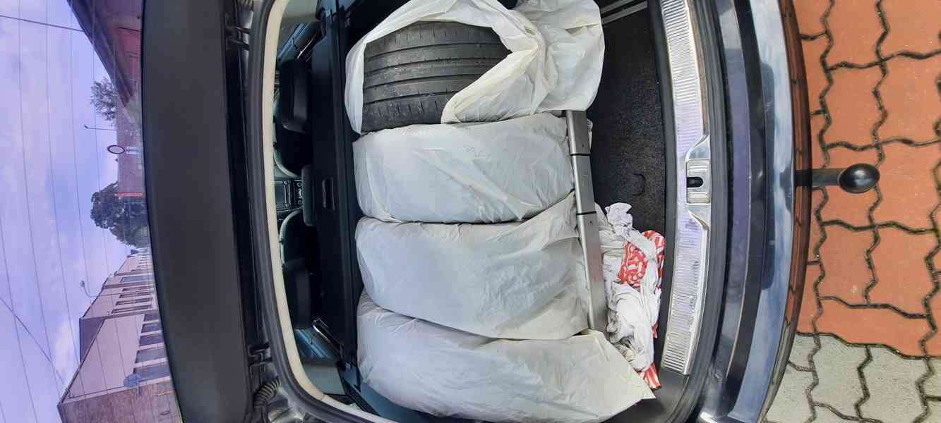 Škoda Superb II kombi 3,6i 4X4 na ND nebo opravu - foto 8