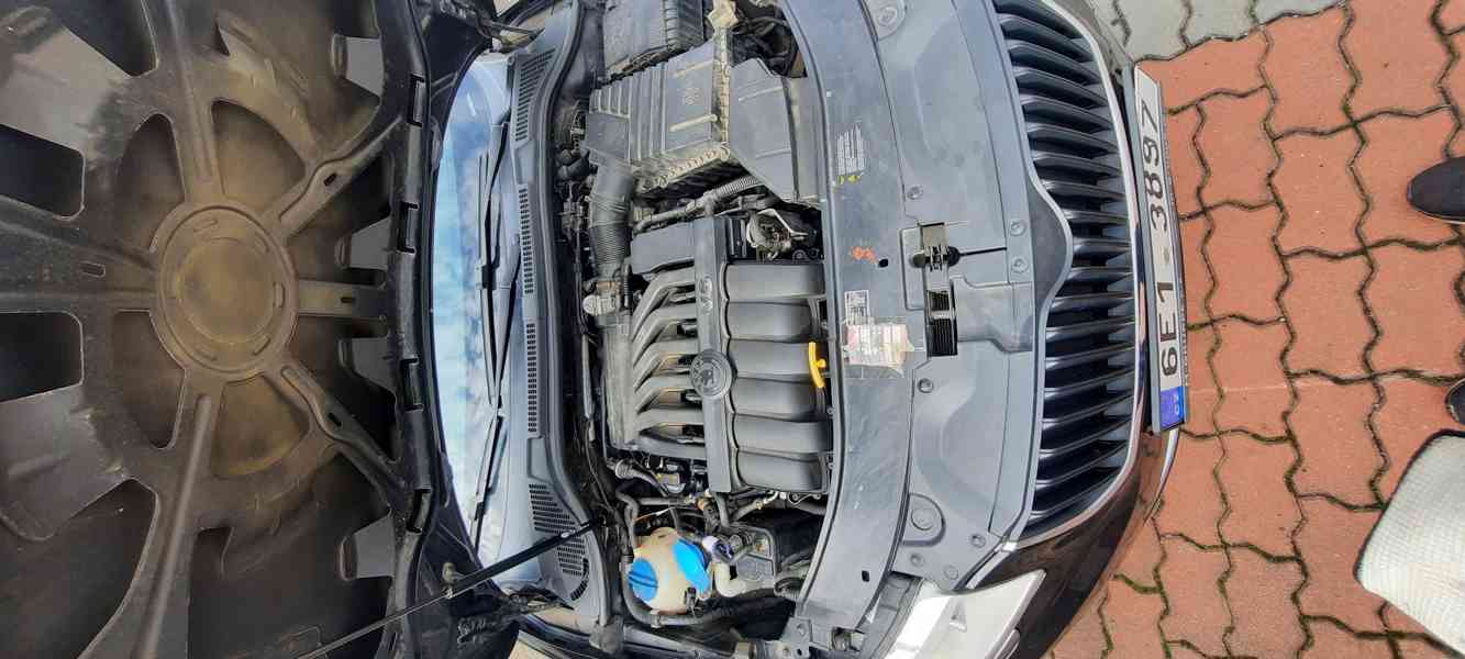 Škoda Superb II kombi 3,6i 4X4 na ND nebo opravu - foto 7