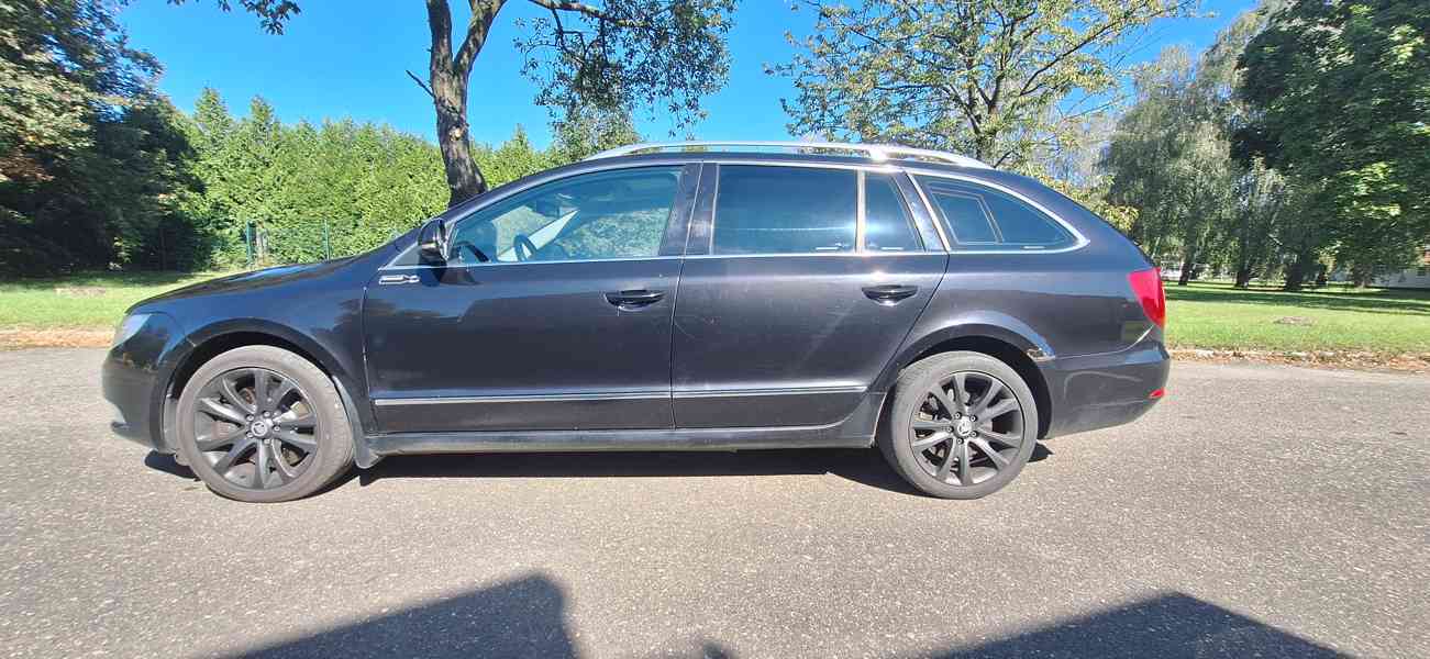 Škoda Superb II kombi 3,6i 4X4 na ND nebo opravu - foto 3