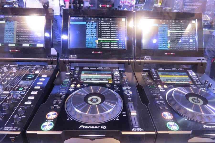 Pioneer DJ CDJ-3000-W, Pioneer CDJ-Tour1, Pioneer DJM-V10-LF - foto 7