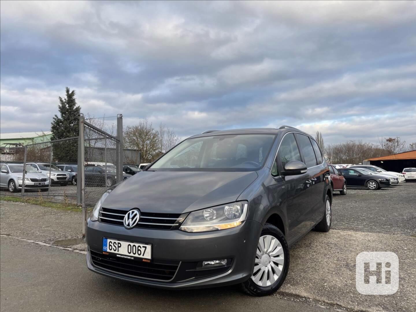 Volkswagen Sharan 2,0 TDI LIFE, EL. DVEŘE,TAŽNÉ - foto 1