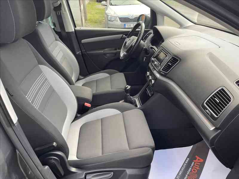 Volkswagen Sharan 2,0 TDI LIFE, EL. DVEŘE,TAŽNÉ - foto 10