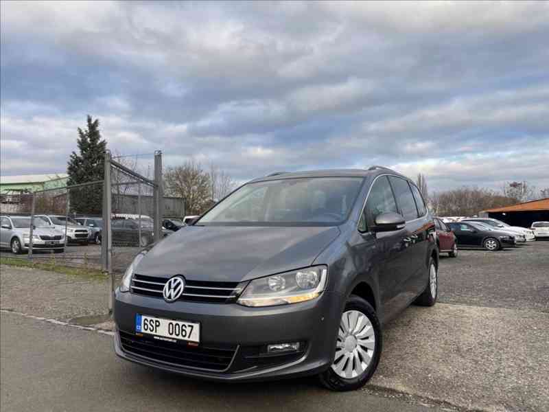 Volkswagen Sharan 2,0 TDI LIFE, EL. DVEŘE,TAŽNÉ