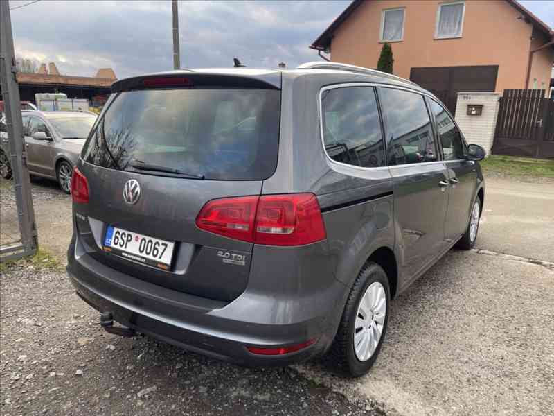 Volkswagen Sharan 2,0 TDI LIFE, EL. DVEŘE,TAŽNÉ - foto 3