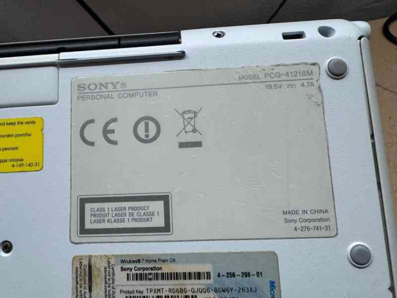 Predám pokazený notebook na náhradné diely zn.Sony Vaio. - foto 7