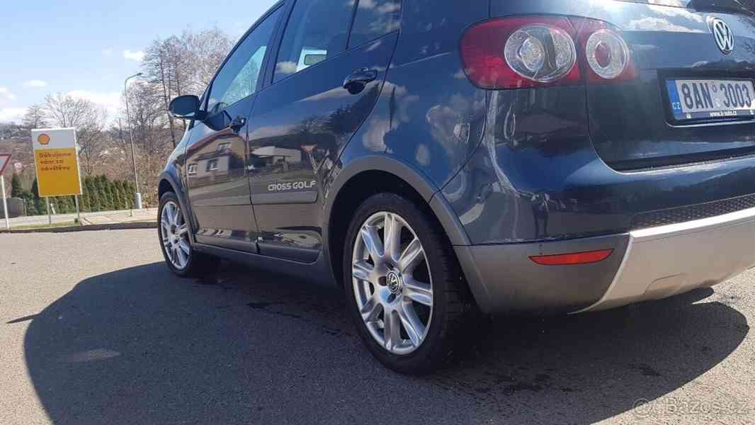 Volkswagen Golf 1,6   cross plus manual - foto 3