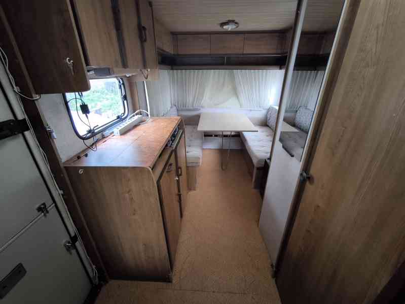 Karavan Burstner City, solární panel, předstan, nová STK.  - foto 9