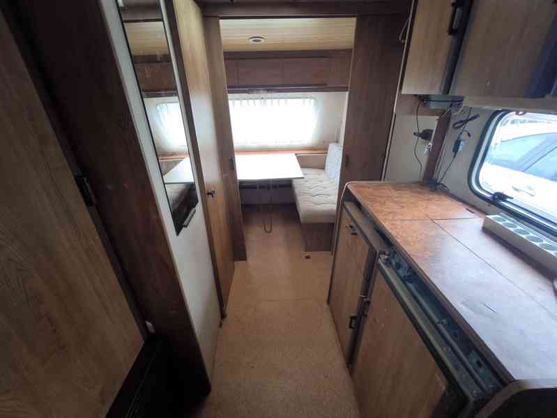 Karavan Burstner City, solární panel, předstan, nová STK.  - foto 7