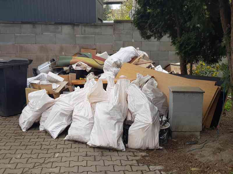 Levné-stěhování, vyklizeni, převoz , skládání nábytku  - foto 3