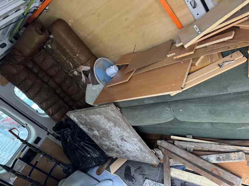 Levné-stěhování, vyklizeni, převoz , skládání nábytku  - foto 7