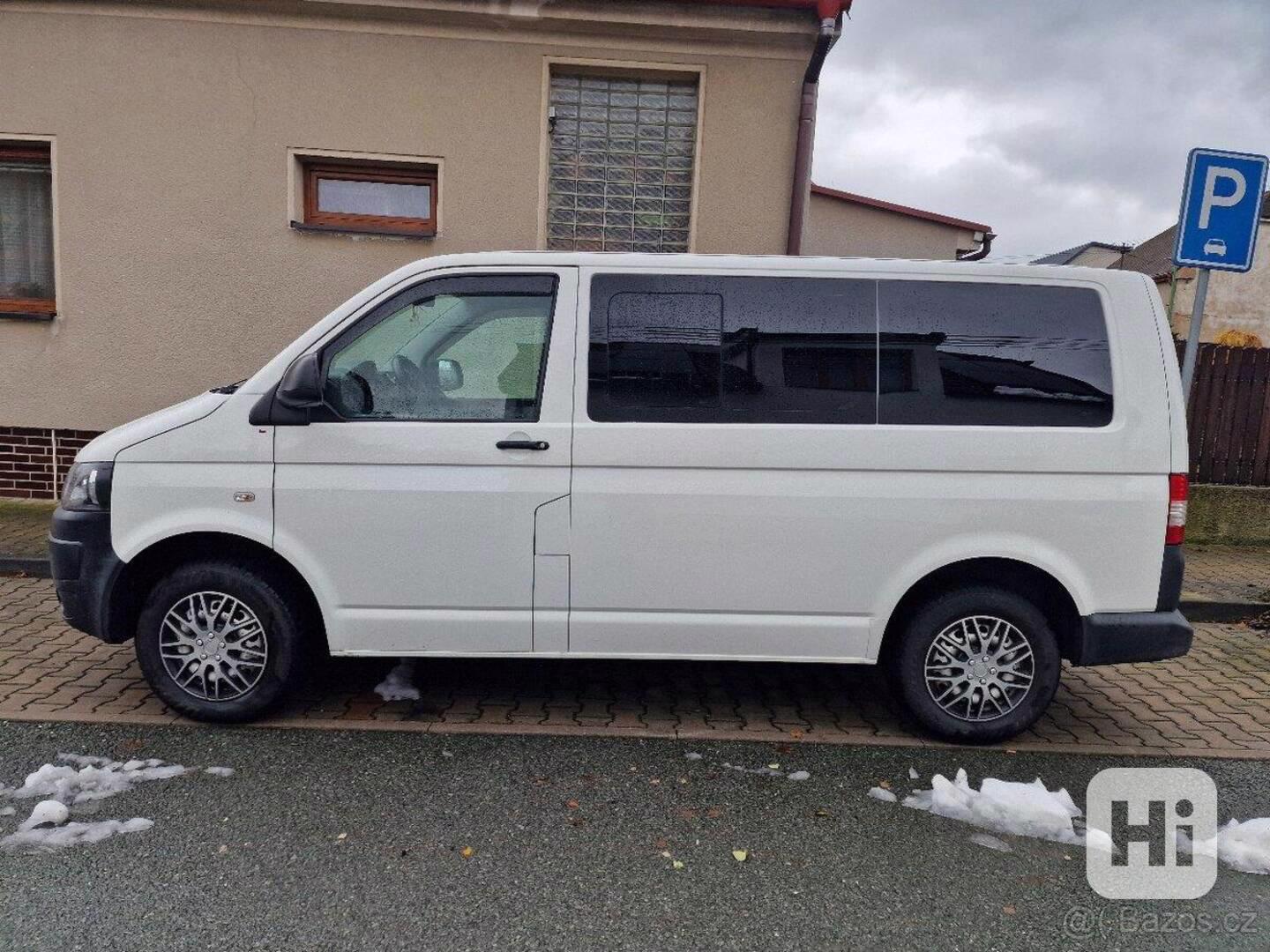 Volkswagen Transporter T5 r.v.2015 - nez.topení,tažné - foto 1