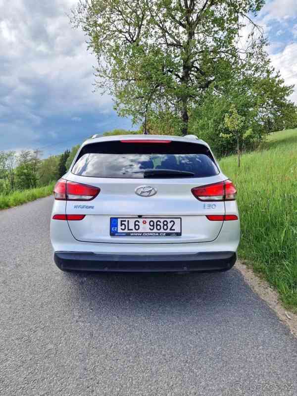 Hyundai i30 1,4   GO - foto 6