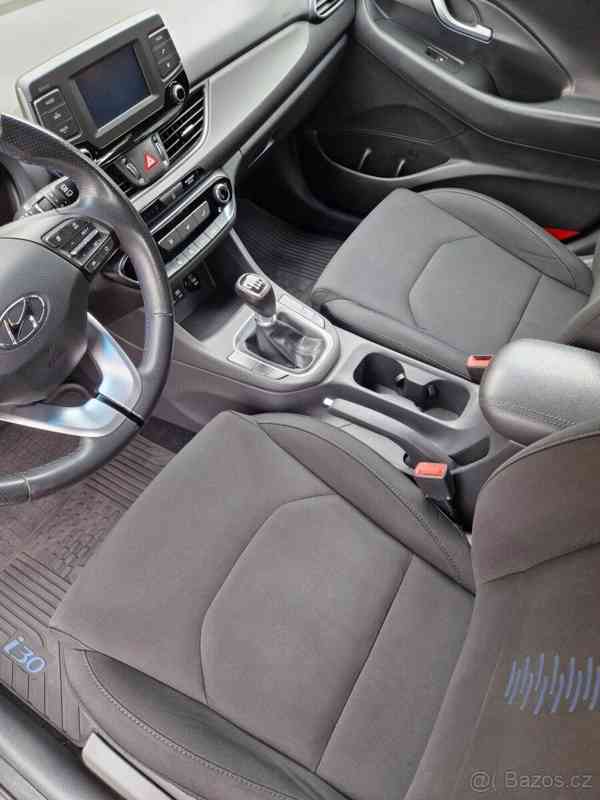 Hyundai i30 1,4   GO - foto 11