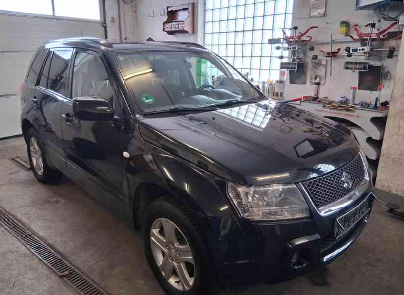 Suzuki Grand Vitara 2.0i Comfort+ benzín 103kw - foto 5