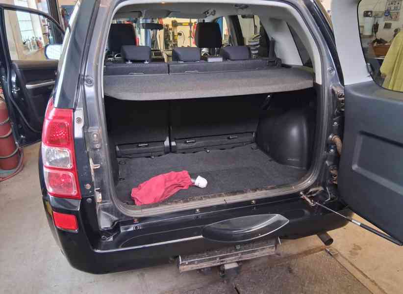 Suzuki Grand Vitara 2.0i Comfort+ benzín 103kw - foto 9