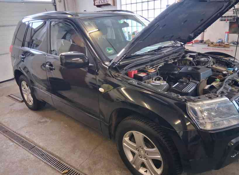 Suzuki Grand Vitara 2.0i Comfort+ benzín 103kw - foto 3