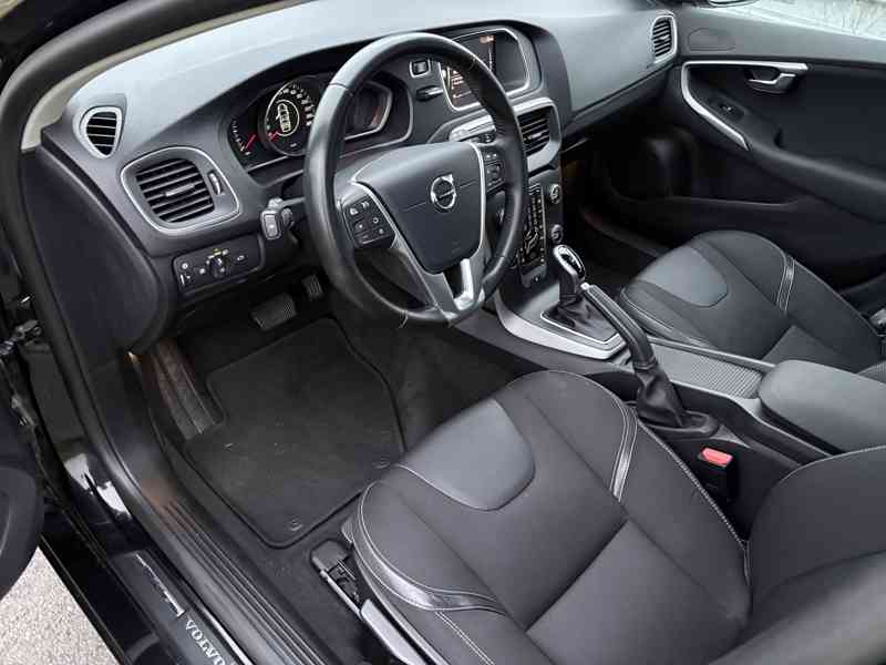 Volvo V40 D2 Momentum 6/2019,80200km - foto 4