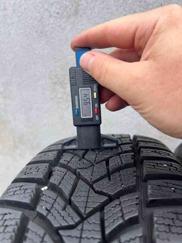 195/65R15 zimní Kia ceed Hyundai I30 6x15 ET46 5x114,3 9,5mm - foto 6