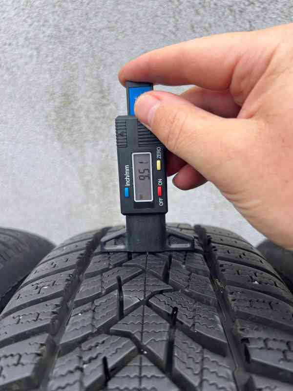 195/65R15 zimní Kia ceed Hyundai I30 6x15 ET46 5x114,3 9,5mm - foto 7