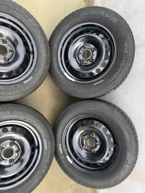 195/65R15 zimní Kia ceed Hyundai I30 6x15 ET46 5x114,3 9,5mm - foto 1