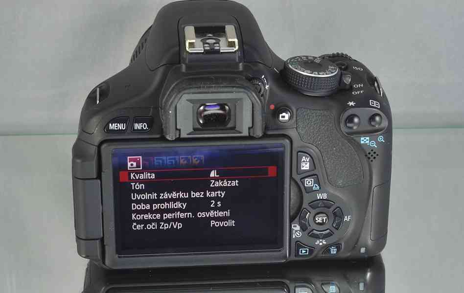 Canon EOS 600D + Objektiv EFS 18-55mm  5600 Exp. - foto 7