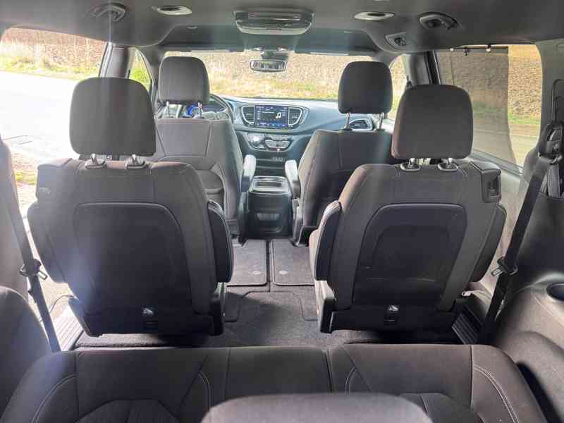 Chrysler Pacifica 3,6 4x4 AWD DVD RADAR Stype 2021 - foto 9