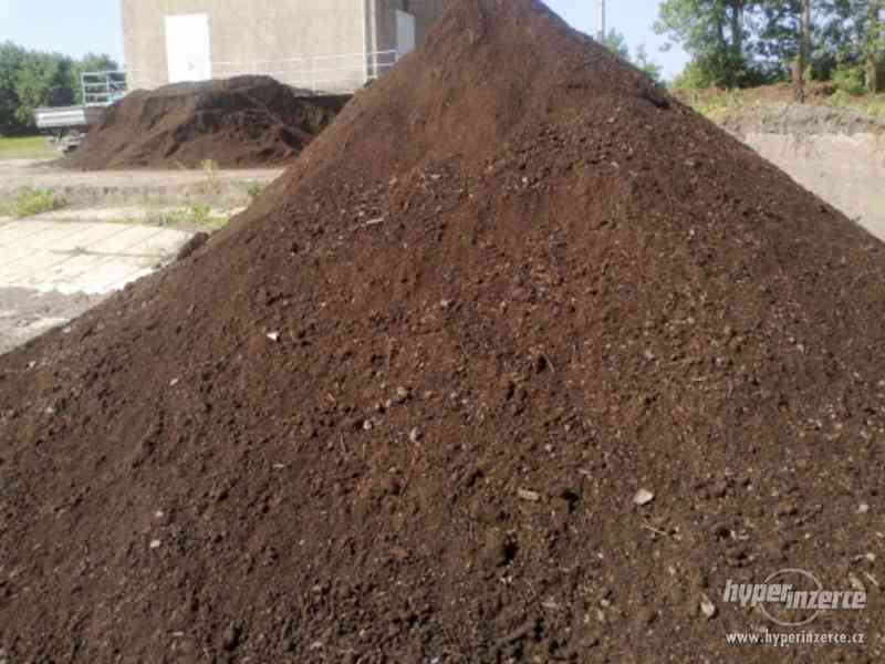 zahradní zemina a kompost - foto 3