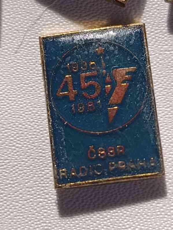 Sada pěti sběratelských odznaků Radio Praha ČSSR 45.výročí - foto 4
