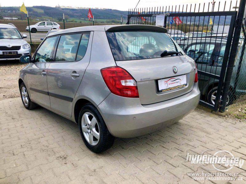 Škoda Fabia 1.6, benzín, automat, RV 2009 - foto 5