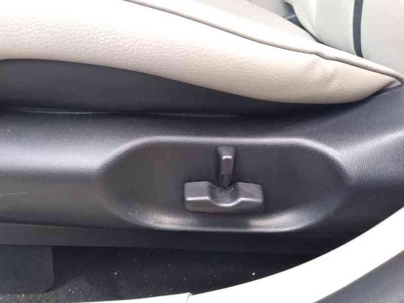 MAZDA CX-7 2.3 MZR DISI TURBO 4WD 191kW,DPH,ČR - foto 11