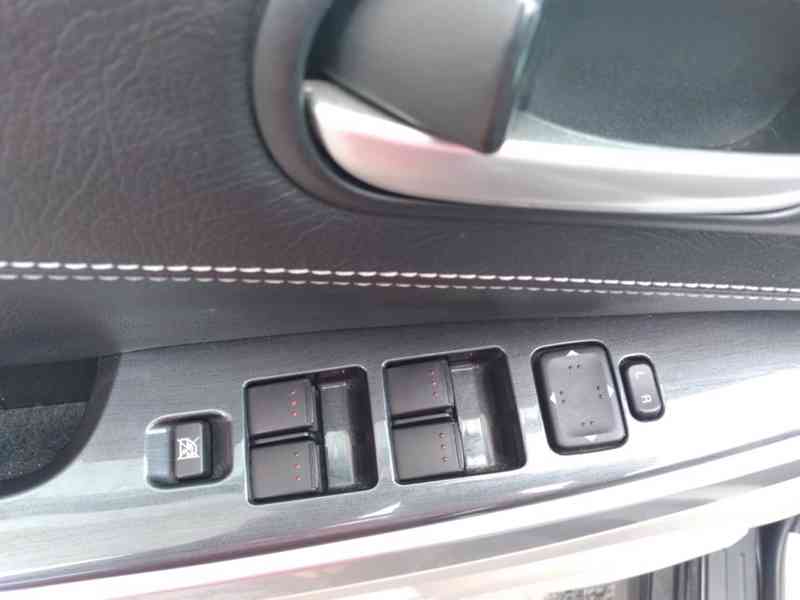 MAZDA CX-7 2.3 MZR DISI TURBO 4WD 191kW,DPH,ČR - foto 22