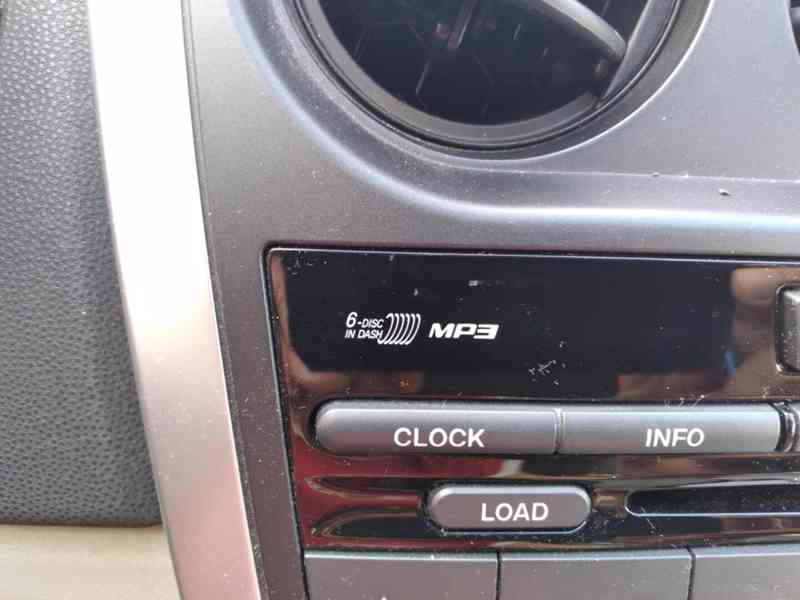 MAZDA CX-7 2.3 MZR DISI TURBO 4WD 191kW,DPH,ČR - foto 30