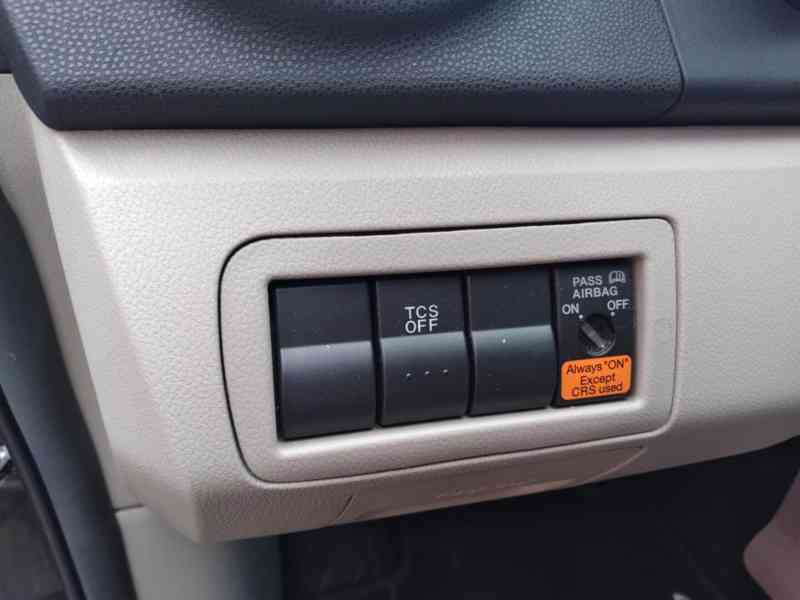 MAZDA CX-7 2.3 MZR DISI TURBO 4WD 191kW,DPH,ČR - foto 23