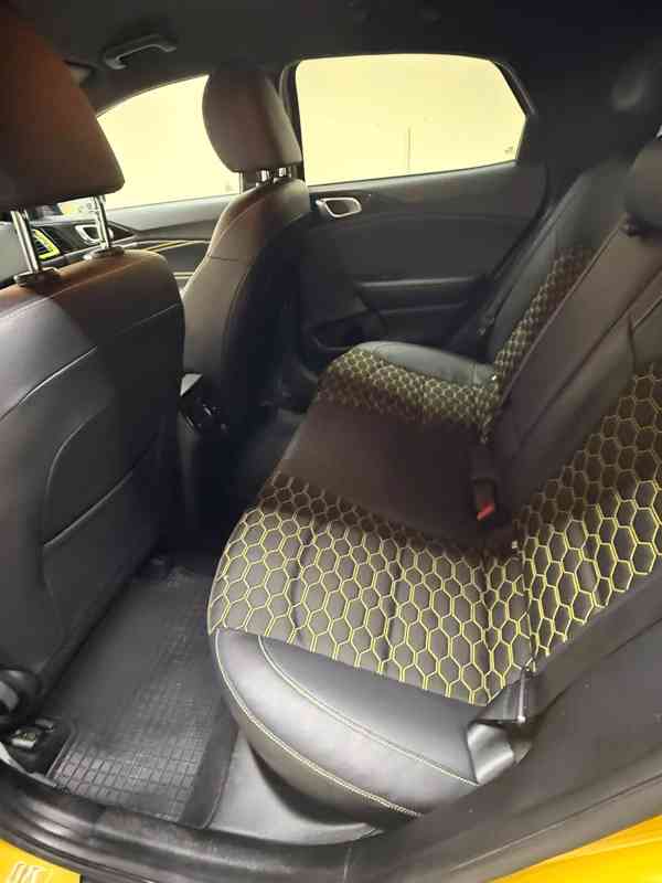 Osobní automobil KIA Xceed  - foto 10