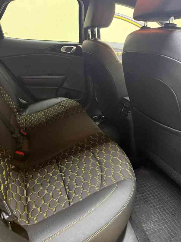 Osobní automobil KIA Xceed  - foto 14