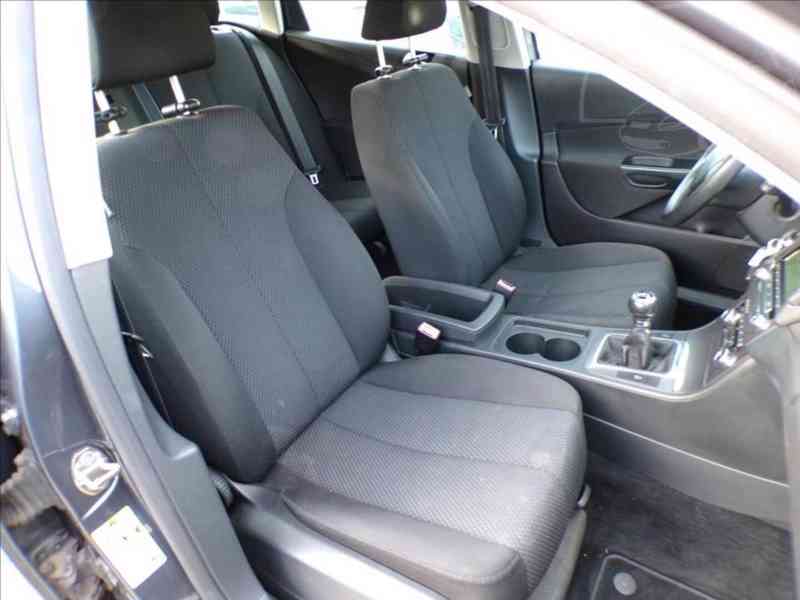VW Passat Variant 2,0 TDI TAŽ.ZAŘ-NOVÁ STK V CENĚ VOZU - foto 13