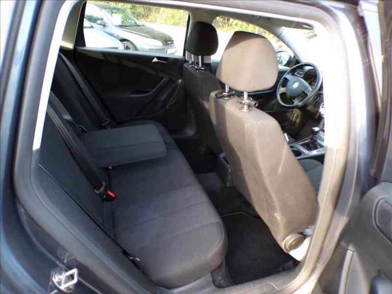 VW Passat Variant 2,0 TDI TAŽ.ZAŘ-NOVÁ STK V CENĚ VOZU - foto 11