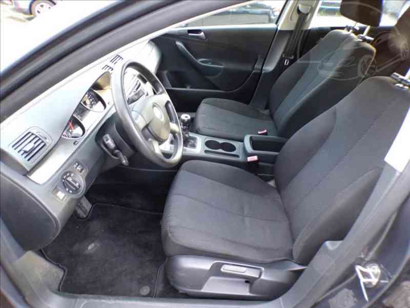 VW Passat Variant 2,0 TDI TAŽ.ZAŘ-NOVÁ STK V CENĚ VOZU - foto 8