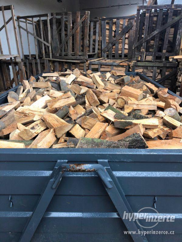 Pozor - sušené palivové dřevo ihned k topení - tvrdé štípané - foto 1