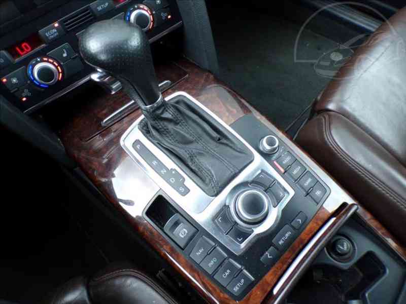 Audi A6 Avant 3,0 TDI 4x4,AUTOMAT,XENON - foto 8