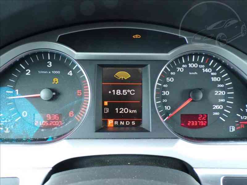 Audi A6 Avant 3,0 TDI 4x4,AUTOMAT,XENON - foto 6