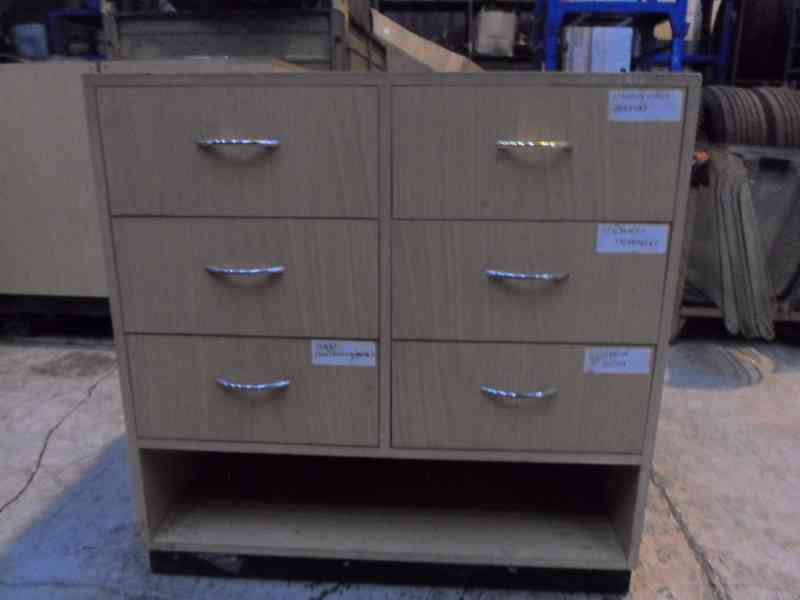 podsvícená vitrína - foto 11