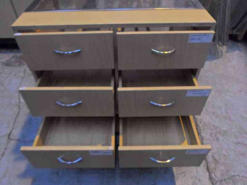 podsvícená vitrína - foto 12