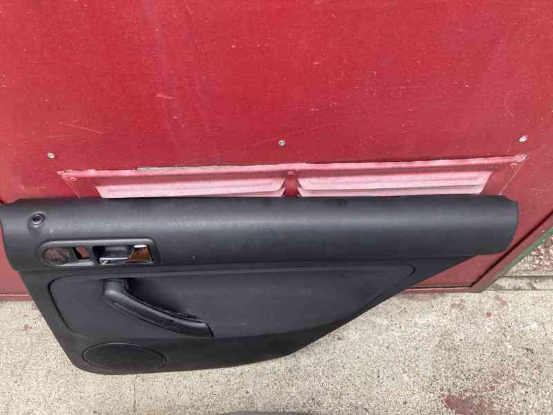 Tapec pravý zadní VW Golf IV – OEM: doplním - foto 2