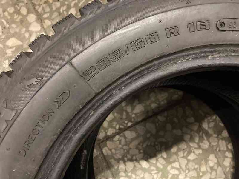 2 zimní pneumatiky Vraník 205-60-16 _ 7,5 mm - foto 3