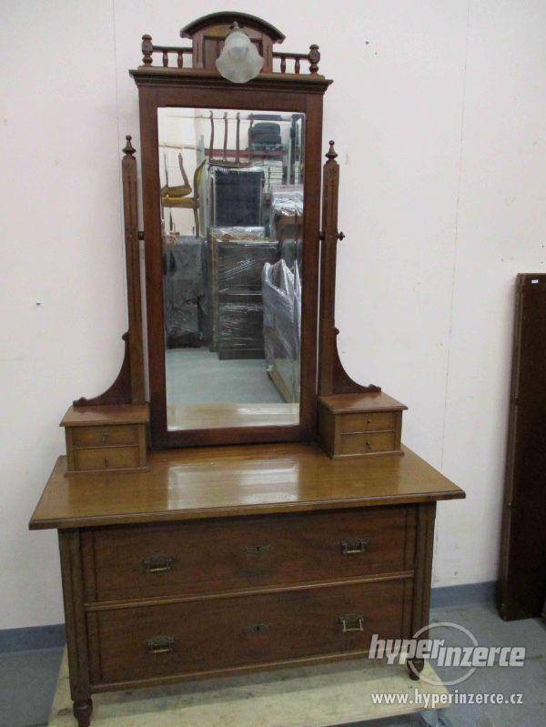 Zrcadlova komoda secese 1910 - foto 1