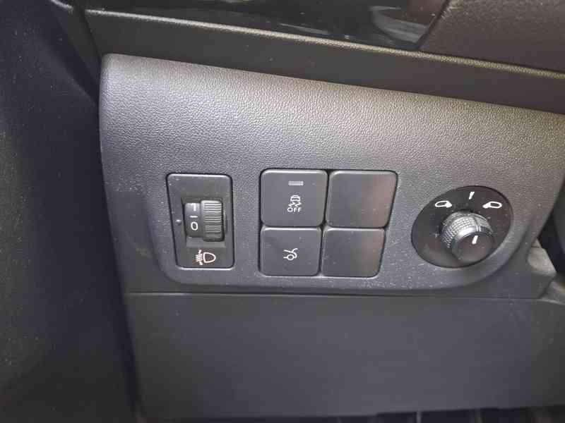 Prodám Peugeot 301 - foto 14