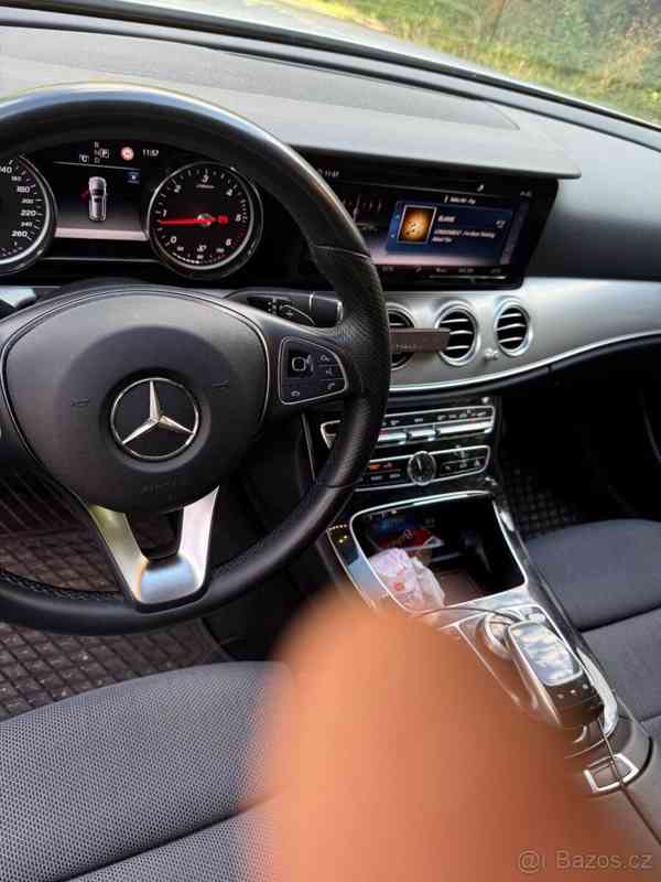 Mercedes-Benz Třídy E E 220 d - foto 7