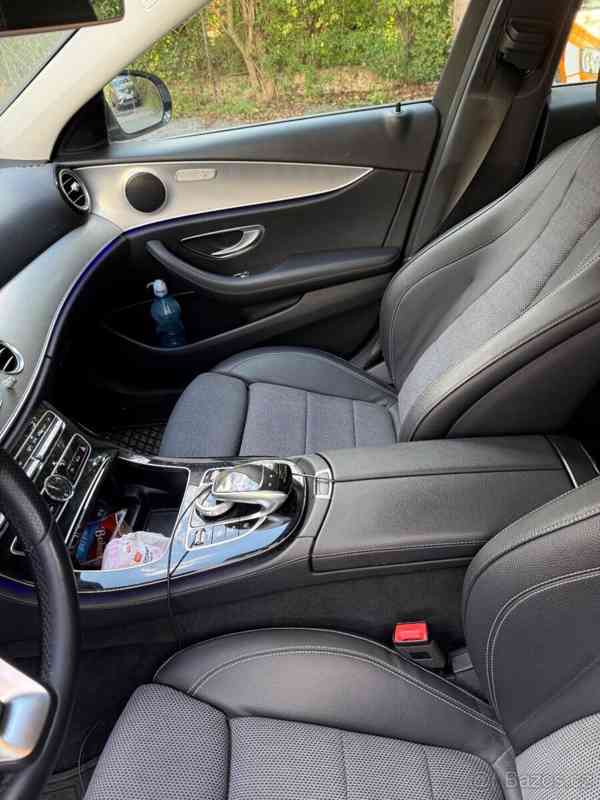 Mercedes-Benz Třídy E E 220 d - foto 5